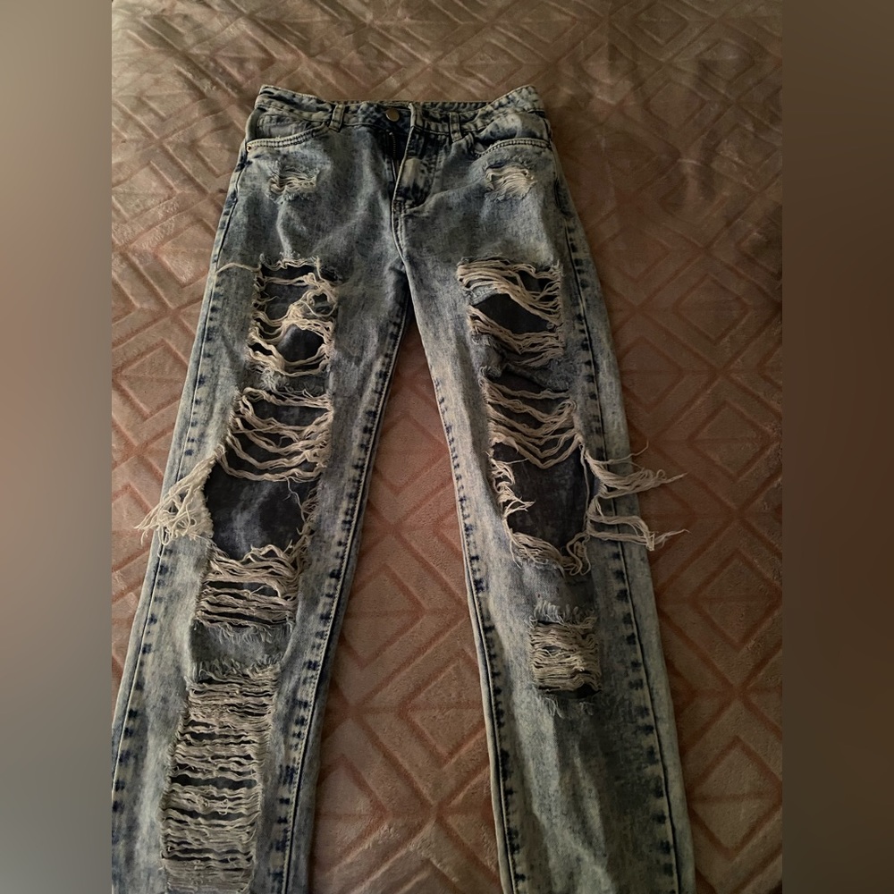 American Bazi size S ripped mom jeans